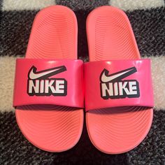 Electric Pink Slides Youth Size 6 / Womans Size 8 Never Worn, New Without Tags Spring Shoes Women, Pink Slides, Spring Shoes, Nike Black, Shoes Women, Black Nikes, Women's Shoes Sandals, Nike Shoes, Nike Women