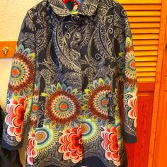 About A Size 10 Us. Midweight Colorful And Fun To Wear Gets Noticed! Blue Casual Floral Print Outerwear, Casual Blue Floral Print Outerwear, Blue Floral Print Fall Outerwear, Casual Multicolor Print Long Sleeve Outerwear, Casual Multicolor Print Fall Outerwear, Multicolor Long Sleeve Outerwear With Colorful Pattern, Colorful Long Sleeve Outerwear For Fall, Casual Multicolor Floral Print Outerwear, Studio Blue