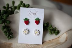 -Handmade by Sarah Vogel -lightweight This stud set consists of: -Strawberry studs (1/2 inch) -daisy studs (1/2 inch) They are made with surgical steel posts which are nickel free and hypoallergenic. Shamrock Cookies, Hipster Animals, Polymer Clay Stud Earrings, Hedgehog Print, Clay Stud Earrings, Daisy Studs, Pet Holiday, Stud Set, Watercolor Cards