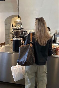 Chique Outfit, Nyc Girl, Mode Inspo, 가을 패션, Lv Bag, Fashion Inspo Outfits, Spring Outfits, Stylish Outfits