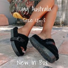 Women's Ugg Australia Fluffita Clear Platform Slides Size 8 Us Black Condition : Brand New In Box Ugg Flip Flops, Ugg Slides, Ugg Sandals, Fur Sandals, Shoes Ugg, Black Leather Wedges, Ugg Black, Platform Slides, Leather Espadrilles