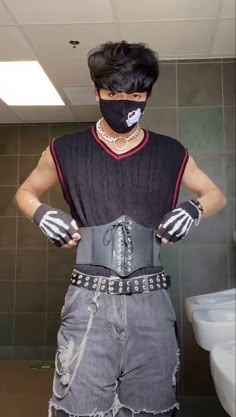 Male Corset Outfit Aesthetic, Man Corset Outfit, Corsets Aesthetic Men, Bikercore Style, Masc Outfits With Corset, Hot Alt Outfits Men, Edgy Outfits Grunge, Masc Fashion