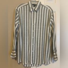 Women’s Banana Republic Brand Shirt, Size Xs, Deep Green/White Striped Pattern, Long Sleeves, 55% Linen/45% Rayon, Never Worn, Great Condition, So Cute! Casual White Blouse With Spread Collar, White Casual Blouse With Spread Collar, Classic Striped Tops For Day Out, Striped Linen Tops For Work, Striped Long Sleeve Linen Tops, Striped Linen Long Sleeve Tops, Classic Linen Shirt For Day Out, Classic Striped Linen Tops, Striped Linen Top With Button Closure