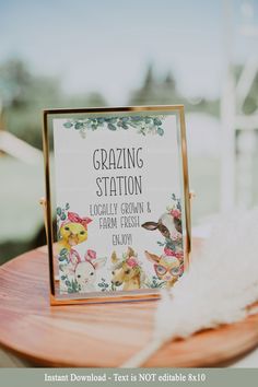 a sign that says welcome to the farmer's market on top of a wooden table