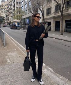 Hermes Belt Women Outfits, Hermes Belt Outfit, Emelie Lindmark, Trendy Winter Fashion, Outfit Combinations, Autumn Outfit, Outfit Inspo Fall