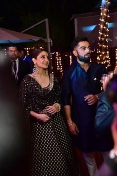 Virat Kohli Expressed His Love For His 'Valentine' Anushka Sharma In The Cutest Way Possible - BollywoodShaadis.com Black Lengha, Goa Wedding, Throwback Photos, Yuvraj Singh, Black Lehenga