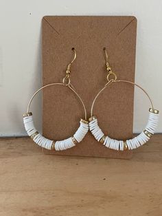 Clay Bead Earrings Ideas, Clay Earrings Ideas, Earrings Cricut, Diy Leather Earrings, Diy Jewelry Earrings, Hard Nails, Beaded Earrings Diy