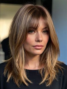 Mandy Moore Long Hair, Hair With Long Bangs And Layers, Long Hair Styles 2020 Women, Women’s Medium Length Haircut With Bangs, Lob Long Bangs, Chandelier Haircut, Sidepart Haircut Woman, Long Lob With Bangs, Angled Bangs With Long Hair