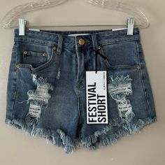 Almost Famous Distressed Denim Mini Cut Off Shorts Juniors Size 1 New With Tags With Pockets Length 13”, Waist 28”, Hips 32” 99% Cotton & 1% Elastane 5-Pocket Styling Unlined Shorts Pockets At Front And Back. Soft And Comfortable Fabric Machine Washable Distressed High Rise Jean Shorts For Summer, High Rise Distressed Jean Shorts For Summer, Distressed High-rise Jean Shorts For Summer, Trendy Medium Wash Jean Shorts For Summer, Mid-rise Distressed Jean Shorts For Summer, Distressed Jean Shorts For Summer, Casual Ripped Jean Shorts For Summer, Distressed Denim Shorts For Summer, Distressed Short Jeans For Summer