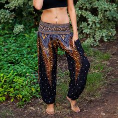 Burning Man Women Burning Man Burning Man Clothing Burning - Etsy Thailand Pants, Peacock Pants, Boho Yoga Pants, Buddha Pants, Bohemian Chic Outfits, Festival Outfits Women, Burning Man Costume, Thai Clothes, Pants Boho