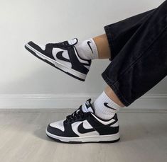 Wearing nike dunk panda low Panda Shoes, Gymnastics Shoes, Dr Shoes, Pretty Shoes Sneakers, Cute Nikes, Girly Shoes, Aesthetic Shoes