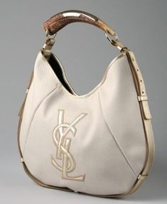 Ysl Handbags, Sacs Design, Lv Purse, Kelly Bag, Handbag Heaven, Beautiful Handbags, Ținută Casual, Burberry Handbags, Prada Handbags