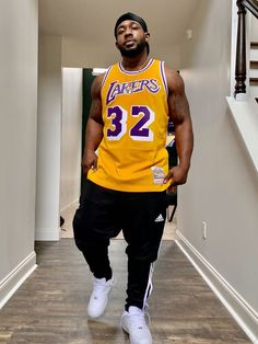 How To Wear Basketball Jersey Outfit Men, Jordan Jersey Outfits For Men, Basketball Jerseys Outfit, Laker Jersey Outfit Men, Men Jersey Outfit, Basketball Jersey Outfit Men, Basketball Outfits Men