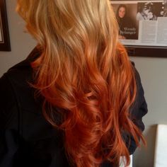 Strawberry blonde reverse ombre Ginger Balayage Copper Strawberry Blonde Ombre Hair, Orange To Blonde Hair, Beliage Hair, Boliage Hair, Orange Ombre Hair, Strawberry Blonde Ombre, Reverse Ombre Hair, Copper Blonde Hair Color, Strawberry Blond