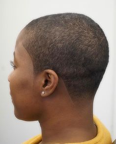 Bald Hairstyles For Women, Low Cut Hairstyles, Sleek Short Hair, Super Short Haircuts, Shaved Hair Cuts