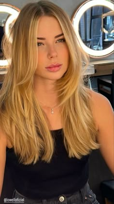 Medium Blonde Shag Haircut, Blonde Haircuts Long, Tumblr Thoughts, Dream Woman, Perfect Blonde Hair, Women Haircuts Long, Yellow Blonde, Golden Blonde Hair, Dyed Blonde Hair