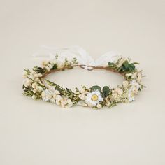 Boho Bride Crown,Dried Flowers Crown,Bridal Crowns,Natural Flowers Girl Floral Crown,Eucalyptus+Daisy+Baby's Breath Crown  Boutonniere 3.5"-4.7" H Adult Crown 18" L Child Crown 16"-17" L Bridal Set : Adult Crown+Boutonniere  Product maintenance and functionality: 1.These are all 100% handmade tailor-made for you, each with slight differences and are unique. 2. All materials are preserved flowers or natural dried flowers, which do not require watering and can be stored in a dry environment for 1- Baby's Breath Crown, Hollow Aesthetic, Daisy Crown, Flowers Crown, Bride Crown, Natural Flowers, Baby's Breath, Bridal Crown, Boho Bride