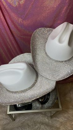 White & Crystal Rhinestone Hat - Etsy White Rhinestone Cowboy Hat, Rhinestone Cowgirl Outfits, Sparkly Cowboy Hat, Rhinestone Cowboy Hat, Traje Cowgirl, Sombrero Cowboy, Rhinestone Hat, America Hat, White Hats