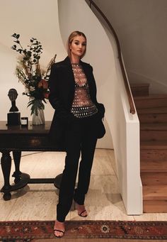 All Black Classy Outfits, Nye Fits, All Black Outfits For Women, Rosie Huntington Whiteley Style, Rosie Hw, Outfits Night Out, Boutique Closet