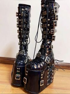 boots goth alt Hades Footwear, Gothic Heels, Goth Heels, Shoe Aesthetic, Big Boots, Boots Goth, Gothic Boots, March 25, Goth Fashion