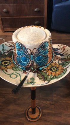 Embellished Hats, Decorated Hats, Quinceanera Accessories, Diy Bucket, Jordan Hats, Plus Wedding Dresses