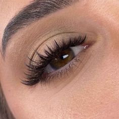 #Hybrid_Lash_Extensions_Natural #Bridal_Lash_Extensions #Wispy_Hybrid_Cat_Eye_Lash_Extensions #Lash_Extensions_For_Hooded_Eyes Very Natural Lash Extensions, Wedding Lashes Extensions, Natural Wispy Lash Extensions, Wispy Lash Extensions Styles, Hybrid Wispy Eyelash Extensions, Soft Lashes, Lash Fans, Straight Eyebrows