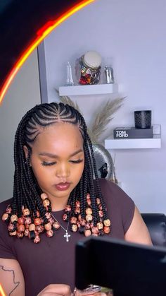 Short Cornrow Braids With Beads, Cornrows With Beads For Women, Short Fulani Braids With Beads, Cornrows Braids With Beads, Cornrows On Short Hair, Half Cornrows Half Braids, Ethiopian Hairstyles, Short Fulani Braids, Fulani Braids Hairstyles Designs