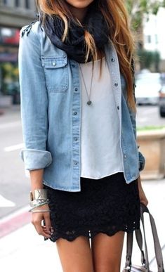 denim shirt, simple necklace, and black lace skirt. Kemeja Denim, Black Lace Skirt, Style Inspiration Spring, Bohol, Mode Casual, Denim And Lace, Jeans Outfit, Mode Inspo, Chambray Shirt