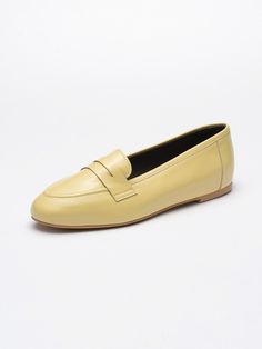 Editor's NotesSEONG YUN JOO presents feminine daily footwear that adds a sophisticated accent to your look. - Round almond toes- Classic loafer design- Stitching detail on the heel- Glossy and soft patent leather- Feminine and casual mood Measurements (in.)- Size: KR 220MM (US 5) ~ KR 265MM (US 9.5)- Heel: 0.31 in.*Fit true to size Composition & Care- Material: Cow Leather- Natural leather may have fine scratches and wrinkles- Bright leather can get stained by denim or da Office Almond Toe Leather Sole Flats, Elegant Slip-ons For Spring Galas, Spring Patent Leather Loafers With Low Heel, Flat Leather Shoes For Business, Modern Slip-ons For Office, Modern Flat Heel Loafers For Galas, Elegant Slip-ons With Leather Sole And Low Heel, Elegant Low Heel Moccasins For Office, Elegant Low Heel Office Moccasins