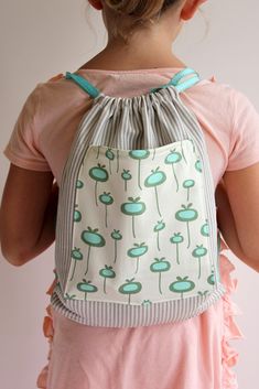 Oppgaver For Barn, Simple Sewing Tutorial, Drawstring Bag Pattern, Bags Sewing, Sewing 101