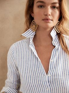 Linen Shirts Women Outfits Summer, White Linen Shirt Outfit Women, White Linen Shirt Outfit, Lucy Chadwick, Banana Fashion, Linen Shirt Outfit Women, Banana Republic Outfits, Classy Dressing, Linen Shirt Outfit