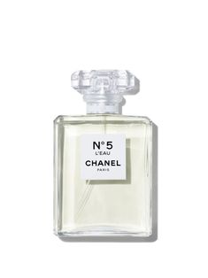 Timeless and audacious, instant and infinite. A modern, fresh and vibrant embodiment of the now and forever scent, N°5 L’EAU is the N°5 of today. Composed by Chanel perfumer Olivier Polge, crisp, dynamic top notes of Lemon, Mandarin and Orange reveal lightheartedness and transparency. The heart of the bouquet unfolds with May Rose, oxygenated Jasmine and a new fraction of Ylang Ylang, more modern than ever. Behind this floral whirlwind lies an unprecedented sense of liveliness: the echo of Vetiv Wedding Perfumes, Chanel Products, 90s Perfume, Perfume Chanel, Chanel N° 5, Violet Grey, Chanel Perfume, Chanel Beauty, Shopping Chanel