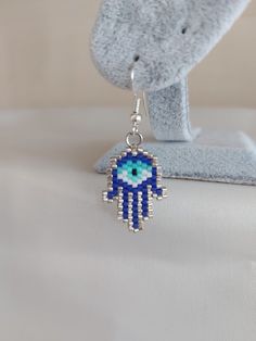 Pendiente de mano Hamsa, pendiente de cuentas Miyuki, pendiente Evil Eye, joyería de mano Hamsa con cuentas, regalo para mujeres, pendiente tejido a mano, pendiente de encanto - Etsy Handmade Sterling Silver Beads For Gift, Handmade Sterling Silver Beads For Jewelry Making, Teardrop Earrings With Tiny Beads For Gift, Nickel-free Beaded Drop Earrings As Gift, Nickel-free Drop Beaded Earrings As Gift, Gift Beaded Dangle Earrings With Matching Set, Gift Dangle Beaded Earrings With Matching Design, Gift Dangle Beaded Earrings With Matching Pieces, Nickel-free Dangle Beaded Earrings As Gift