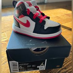 New In Box Toddler's Jordan 1 Mid "Very Berry" Black/Very Berry-White. Size 5. Sporty High-top Jordan Shoes For Playtime, Red Jordans, Jordan 1 Mid, Kids Nike, Jordan 1, Black Nikes, Jordan, Kids Shoes, Shoes Sneakers