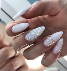 Nails For Wedding Almond, All White Almond Nails With Design, Gold Flake Almond Nails, Bridesmaid Nails Almond, Blush And Gold Nails, Long White Nails With Designs, Cute Summer Nails Almond Shape, White Nails With Gold Design, White Almond Nails With Design