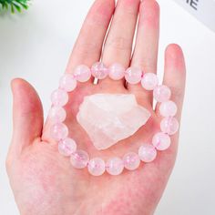 ¡El regalo perfecto para deshacerse de las malas vibras y garantizar que SÓLO se permitan las buenas vibras!

 Use los cristales, colóquelos alrededor de su espacio y asegúrese de usar las varillas de limpieza para limpiar su hogar y sus cristales.

 Este conjunto incluye:



 1 pulsera de cristal

 1 punta de cristal

 1 cristal en bruto

 Palo de salvia

 Palo de palo santo

 Barra de selenita

 Caja de regalo de madera




 Cristales disponibles:




 Amatista


 Cuarzo rosa





 Detalles Cleanse Your Home, Crystal Cleansing, Stick Wood, Wood Gift Box, Cleansing Crystals, Bad Vibes, Meditation Gifts, Wooden Gift Boxes, Gifts Fo