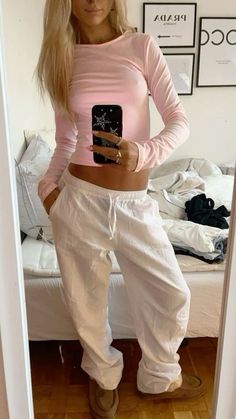 #outfit #fashion #casual Look Legging, Mode Zara, Skandinavian Fashion, Outfit Inspo Casual, Business Casual Outfits For Work, Looks Party, Cute Preppy Outfits, Stockholm Fashion, American Beauty