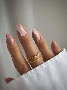 30 Chic Neutral Nails That Go With Any Outfit Ongles Beiges, Pink Stiletto Nails, Paznokcie Hello Kitty, Neutral Nail Designs, Unghie Sfumate, September Nails, Nude Nail Designs, Casual Nails