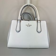 Kate Spade Small Triple Compartment Satch Purse , See Pictures For Details And Measurements , Thanks You !!! Kate Spade Handbags White, Kate Spade Crossbody Purse, Bags Kate Spade, Light Backpack, Bow Detail Dress, Kate Spade Purse, Kate Spade Handbags, Small Purse, Fitted Skirt