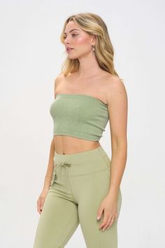 Get ready to turn heads with this Ribbed Knit Bandeau Tube Top! Made from high-quality, ribbed knit fabric, this top is both sleek and comfortable. Its strapless and backless design adds a touch of effortless elegance to any outfit. Keep it playful and versatile with this must-have piece.   OTOS ACTIVE PRODUCT MEASURMENTS (INCH) 🌗-🟡     TOPS    BAND    CUP    BUST    S (0-2)       30-32    A-B    30-32    M (4-6)       32-34    B-C    34-36    L (8-10)       34-36    C-D    37-39    XL (12-14)       36-38    D-E    40-42                      OUR SIZE CHART HACK!    WE USE THESE ICONS AS A GUDIE TO INFORM OUR CUSTOMERS HOW THE MEASURMENTS COMPARE TO A STANDARD U.S. SIZE CHART SO YOU CAN MAKE THE BEST DECSION WHEN ORDERING.    🔷  Runs True    ⏹️  Runs Small    🌗  In between    🟡  Runs L Knit Bandeau, Loungewear Outfit, Ribbed Knit Fabric, Top Strapless, Plus Lingerie, Sweat Dress, Strapless Bandeau, Plus Swimwear, Bohemian Maxi Dress