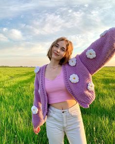 Cardigan Aesthetic, Cardigan Outfit Aesthetic, Outfit Poses, Sweater Cardigan Outfit, Easy Photography Ideas, Girls Dps, Cardigan Outfit, Purple Knit, Fashion Crochet