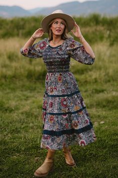 Look out! Our best-selling Roselyn Dress is back in a stunning navy floral! She's 100% cotton, ankle length with a 3/4 sleeve and features front and back smocking - making it comfortable and fashionable! Oh and did we mention this women's dress is both maternity friendly and nursing friendly? This one will go FAST! Shop adult + mini sizes now! Please note: This fabric is not as stretchy as our original Roselyn pieces, but fits true to size! Casual Floral Print Maxi Dress With 3/4 Sleeve, Casual Maxi Dress With Floral Print And 3/4 Sleeve, Girls Fall Dresses, Dresses By Pattern, White Bridal Dresses, Fast Shop, City Woman, Afternoon Dress, White Dress Party