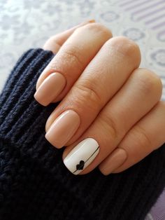 Nail Designs With Hearts Simple, Single Nail Design Ring Finger, Nails With Black Details, Book Nails Designs, Simple Acrylic Nails, Cute Gel Nails, Acrylic Nails Coffin Short, Neutral Nails