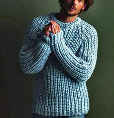 Warm jumper in hand-knitted woolen fabric. Super soft. Mens Knit Sweater Pattern, Spiritual Fashion, Mens Knit Sweater, Wool Sweater Men, Hot Sweater, Pullover Sweater Men, Knit Men, Hand Knitted Sweaters, Knitwear Men