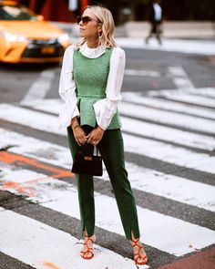 Jacey Duprie, Damsel In Dior, Outfits New York, Smart Casual Work, Preppy Business, Smart Casual Work Outfit, Spring Color Palette, Casual Work Outfit, Spring Color