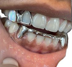 Tooth Grill Aesthetic, Silver Grills Teeth Grillz, Bottom Grillz Men, Grillz Inspiration, Grills For Women Teeth, Grillz Women, Silver Teeth Grillz