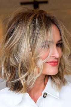 Graceful Looks for Medium Bob Hairstyles ★ The Perfect Combination of Blonde Haircut For Square Face, Medium Bob Haircut, Short Shag Hairstyles, Mother Of The Bride Hair, Great Haircuts, Choppy Bob Hairstyles, Long Bob Haircuts, Hair Color Light Brown, Lob Haircut