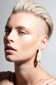 Side Cut Hairstyles, Latest Bob Hairstyles, Trendy We Fryzurach, Buzzed Hair, Pompadour Hairstyle, Latest Haircuts, Very Short Hair, Short Pixie Cut, Undercut Hairstyles