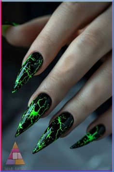 Dark Green Black Nails, Black Green Ombre Nails, Sharp Stiletto Nails, Black And Green Nails, Crackle Nails, Black Stiletto Nails, Green Nail Art, Green Nail Designs