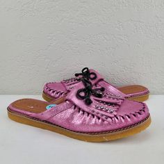 Size: 6 Women's Condition: New Without Box Style: Shipping: All Orders Will Be Double Boxed To Ensure The Safety Of The Original Box. All Orders Are Shipped Within 1 Business Day. Saturday And Sundays Are Not Business Days. Usps Does Not Process Mail On Sundays As Well. We Will More Than 99% Ship Out Packages On Saturday However. Casual Coach Slip-on Flats, Casual Pink Slip-on Moccasins, Coach Casual Loafers With Flat Heel, Coach Leather Loafers For Spring, Coach Casual Loafers, Casual Coach Loafers With Flat Heel, Coach Slip-on Loafers For Spring, Casual Coach Loafers With Round Toe, Casual Coach Loafers With Leather Sole